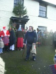 2009-12-Dec-BoxingDayMummersPlay-TheHatchet-Childrey-Oxon 039_w.jpg